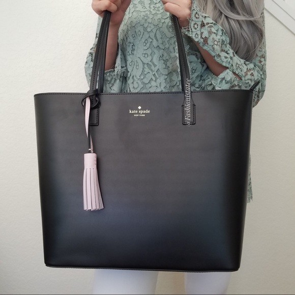 kate spade Handbags - NWT KATE SPADE KARLA WRIGHT PLACE TASSEL TOTE BAG